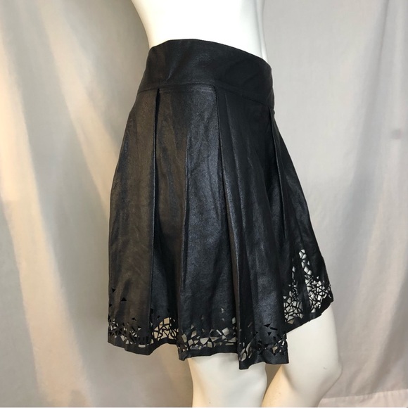 Woman’s black faux leather fit and flare skirt with cut out design size small - Picture 14 of 16